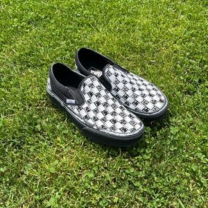 Vans Slip-on Shoe with Scribble Checkered Design